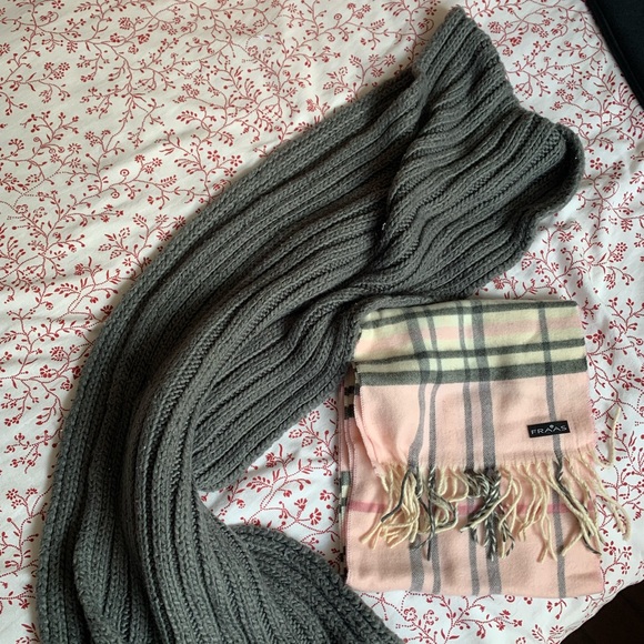 Winter scarfs set of two - Picture 3 of 3